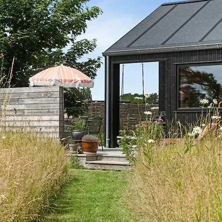 Personal And Inventive Family House In