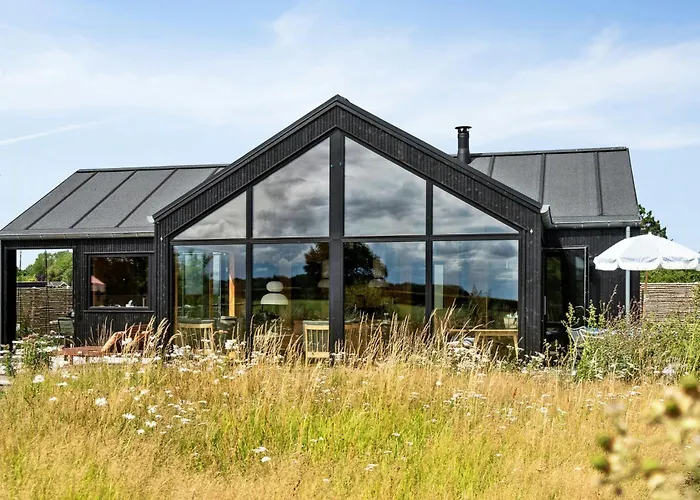 Casa de Férias Personal And Inventive Family House In *