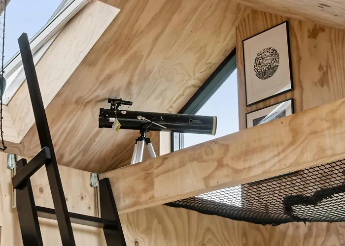 Personal And Inventive Family House In Holiday home *