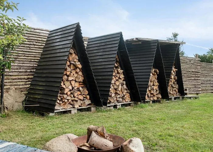 Holiday home Personal And Inventive Family House In
